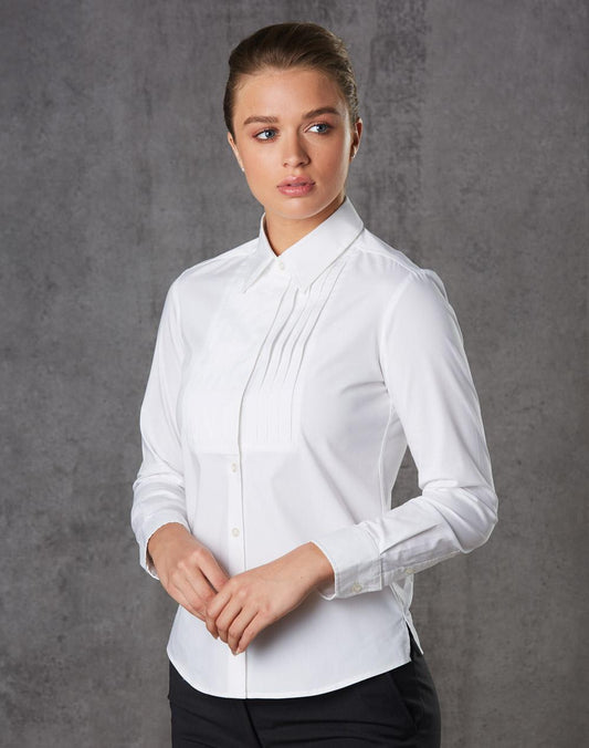 BENCHMARK Women's Stretch Tuck Front Long Sleeve Shirt - M8192